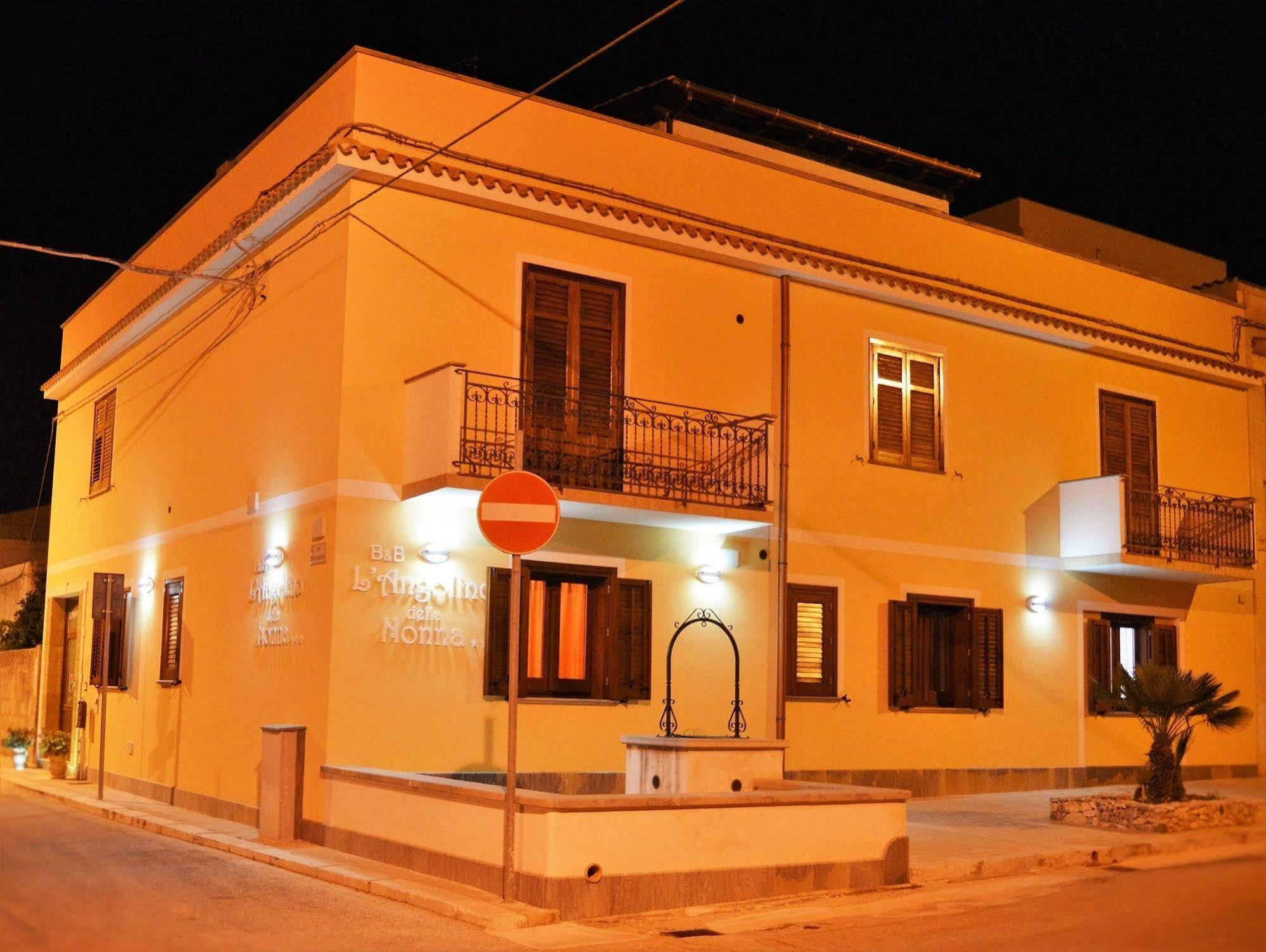 B&B L'Angolino Della Nonna Castelluzzo Kültér fotó
